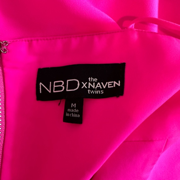 NBD x Naven Twins Summer Breaking Fit & Flare Mini Dress | M | Hot / Rose Pink - Picture 10 of 16